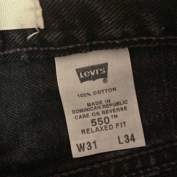 VINTAGE LEVI’S 550 Jean Shorts - Picture 4 of 4